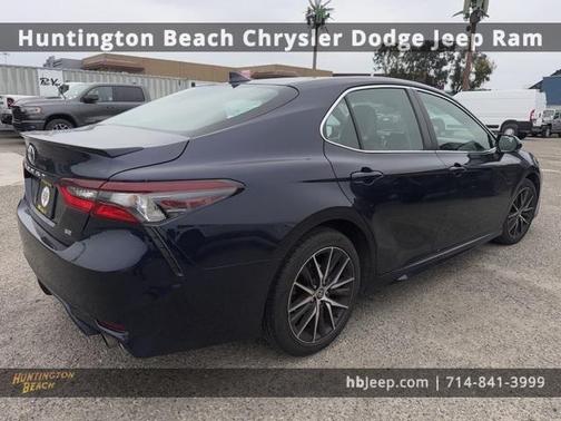 2022 Toyota Camry SE