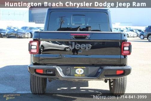 2022 Jeep Gladiator Overland