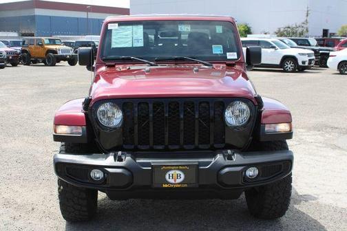 Snazzberry Pearlcoat 2021 Jeep Gladiator Sport