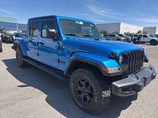 Hydro Blue Pearlcoat 2022 Jeep Gladiator Sport