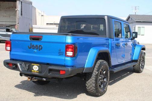 Hydro Blue Pearlcoat 2022 Jeep Gladiator Sport