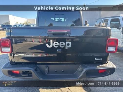 2023 Jeep Gladiator Overland