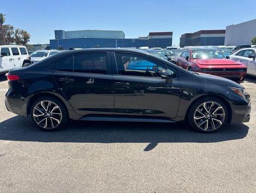 Black Sand Pearl 2022 Toyota Corolla SE