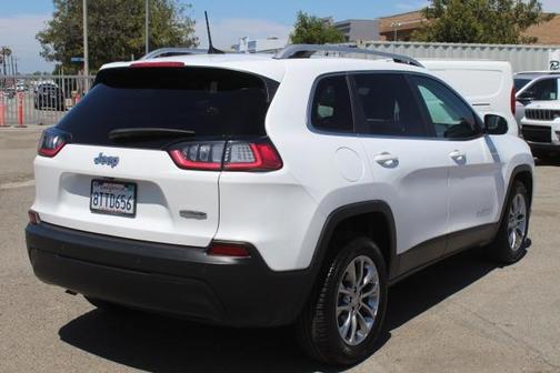 Photo 4 of 31 of 2020 Jeep Cherokee Latitude Plus