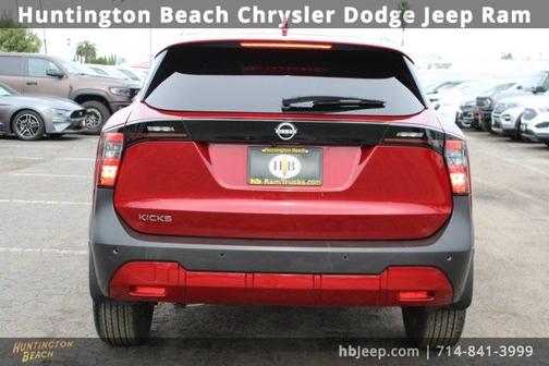 2025 Nissan Kicks SV