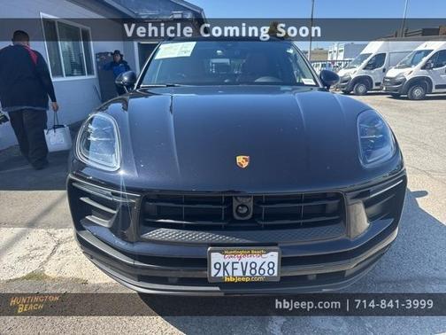 2024 Porsche Macan Base