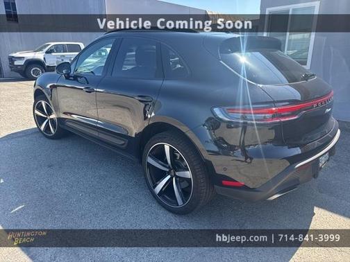 2024 Porsche Macan Base