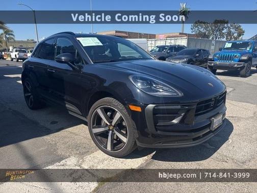 2024 Porsche Macan Base