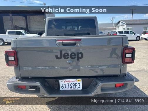 2022 Jeep Gladiator Overland