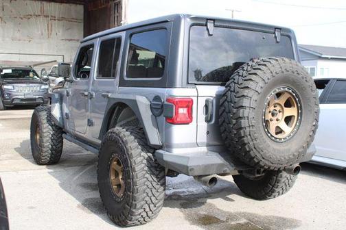 Billet Silver Metallic Clearcoat 2018 Jeep Wrangler Unlimited Sahara