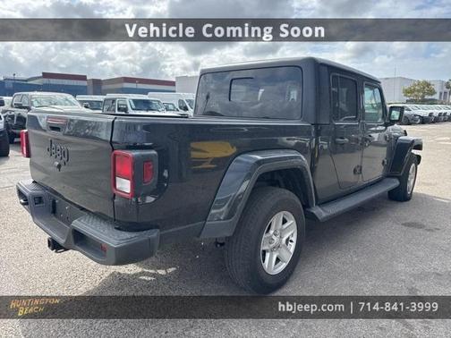 2021 Jeep Gladiator Sport