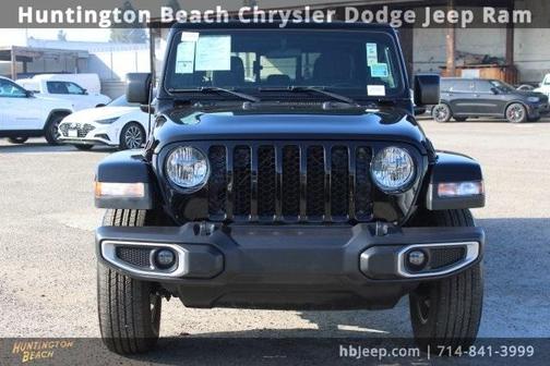 2022 Jeep Gladiator Sport