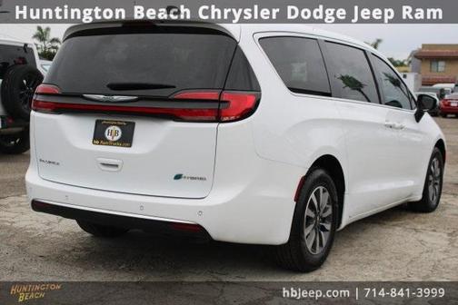 2023 Chrysler Pacifica Hybrid Touring L