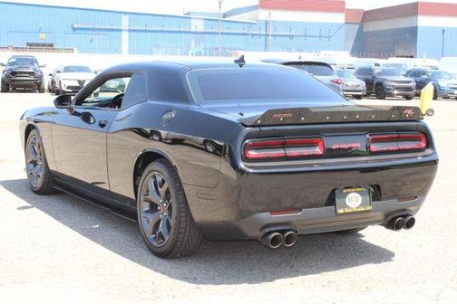 Pitch Black Clearcoat 2019 Dodge Challenger R/T