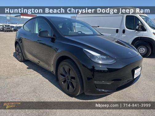 2025 Tesla Model Y Long Range