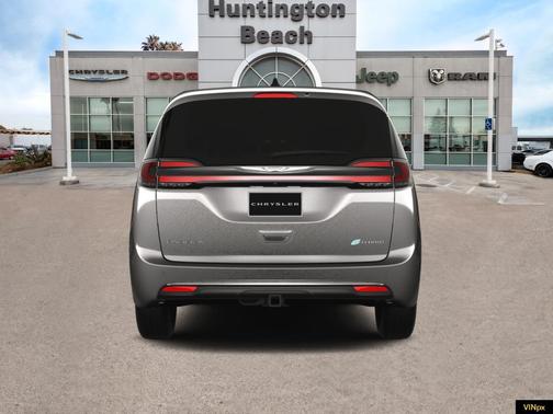 2025 Chrysler Pacifica Hybrid Select