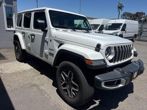 Bright White Clearcoat 2024 Jeep Wrangler Sahara