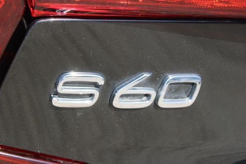 Blackstone 2021 Volvo S60 Recharge Plug-In Hybrid T8 R-Design