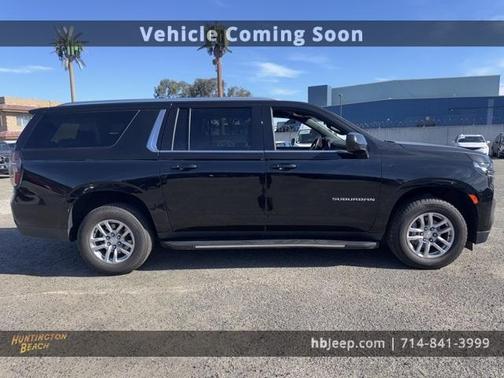 2023 Chevrolet Suburban LT