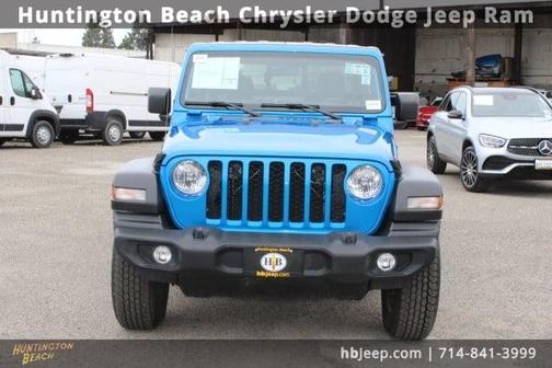 2021 Jeep Gladiator Sport