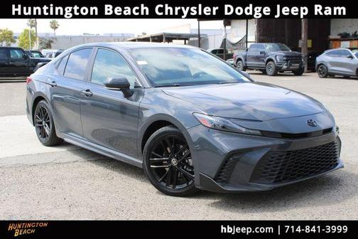 UNDERGROUND 2025 Toyota Camry SE
