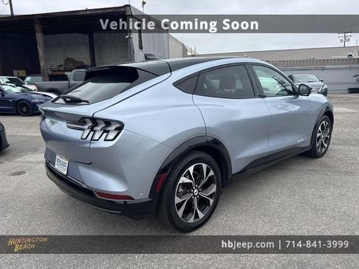 2022 Ford Mustang Mach-E Premium