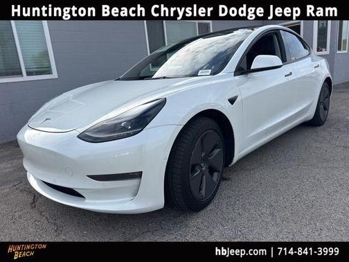 2022 Tesla Model 3 Long Range