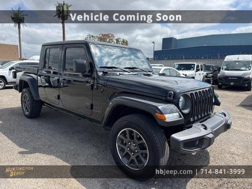 2021 Jeep Gladiator Sport