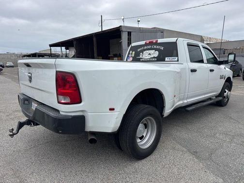 Bright White Clearcoat 2017 RAM 3500 Tradesman