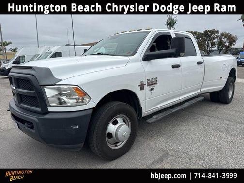Bright White Clearcoat 2017 RAM 3500 Tradesman