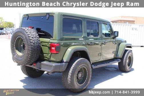 2020 Jeep Wrangler Unlimited Sahara Altitude