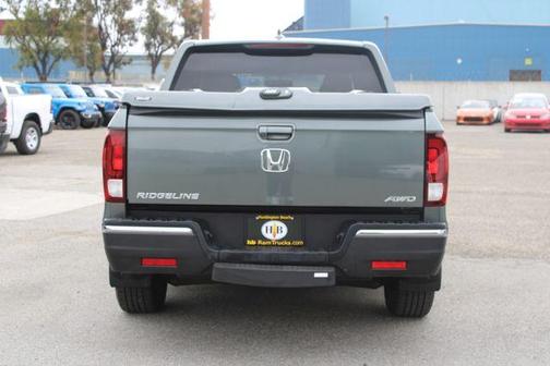 Forest Mist Metallic 2017 Honda Ridgeline RTL