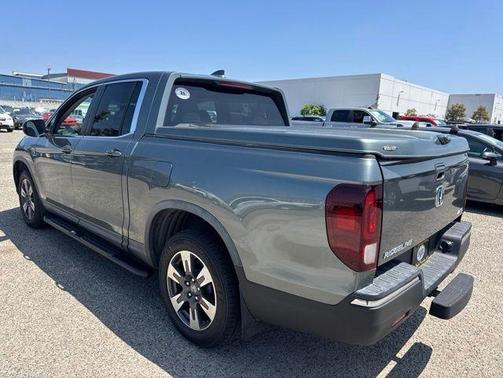 Forest Mist Metallic 2017 Honda Ridgeline RTL