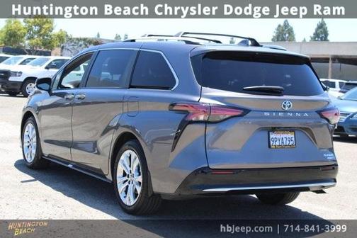 2024 Toyota Sienna Platinum 7 Passenger