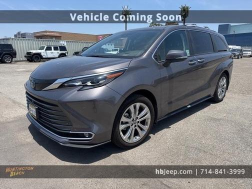 2024 Toyota Sienna Platinum 7 Passenger