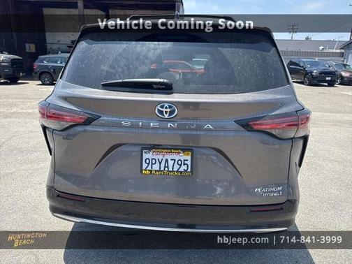 2024 Toyota Sienna Platinum 7 Passenger