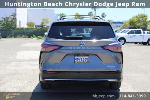 2024 Toyota Sienna Platinum 7 Passenger