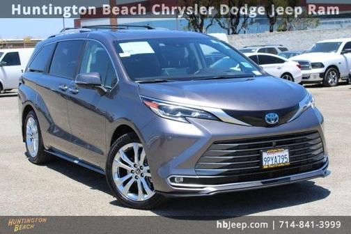 2024 Toyota Sienna Platinum 7 Passenger