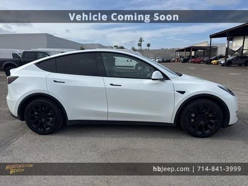 2023 Tesla Model Y Long Range