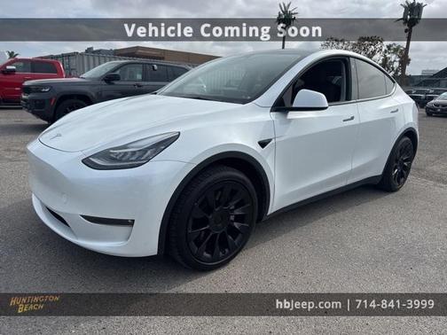 2023 Tesla Model Y Long Range