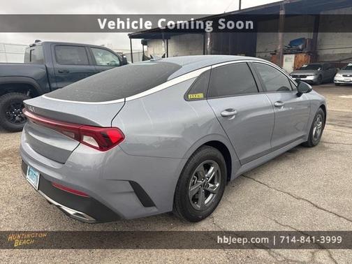 2022 Kia K5 LX