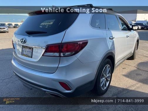 2018 Hyundai SANTA FE SE