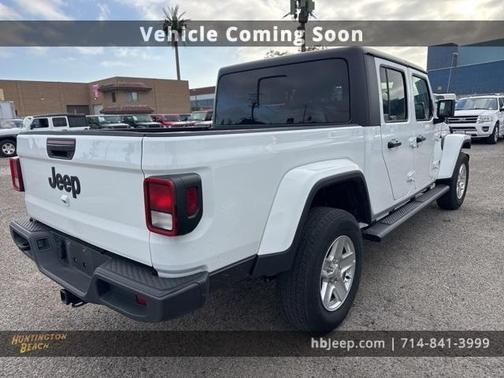 2023 Jeep Gladiator Sport