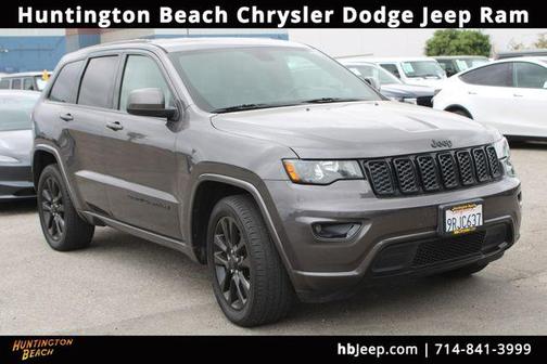 Granite Crystal Clearcoat Metallic 2019 Jeep Grand Cherokee Altitude