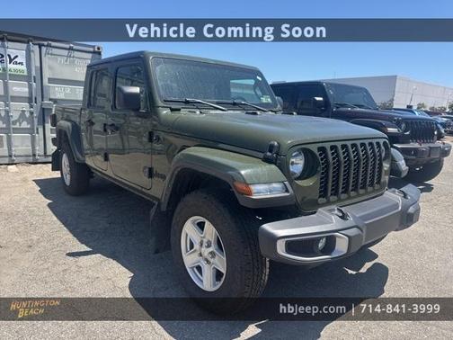 2022 Jeep Gladiator Sport