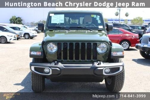 2022 Jeep Gladiator Sport