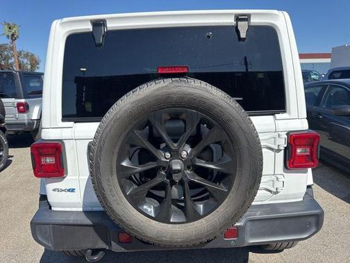 Bright White Clearcoat 2021 Jeep Wrangler Unlimited 4xe Sahara