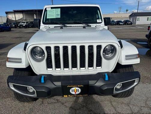 Bright White Clearcoat 2023 Jeep Wrangler 4xe Sahara