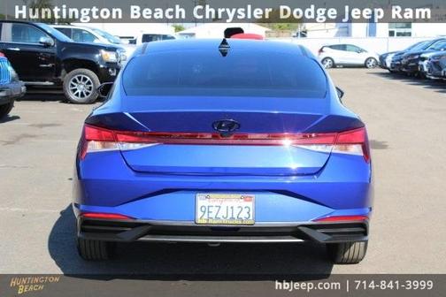 2023 Hyundai ELANTRA SEL