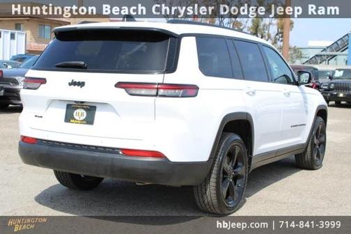 2023 Jeep Grand Cherokee L Laredo